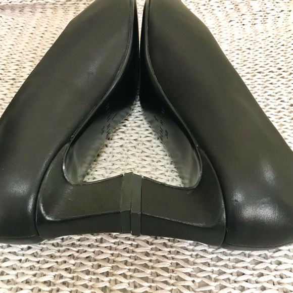 NWOT Rim Rim Leather Pumps Black - Picture 11 of 16